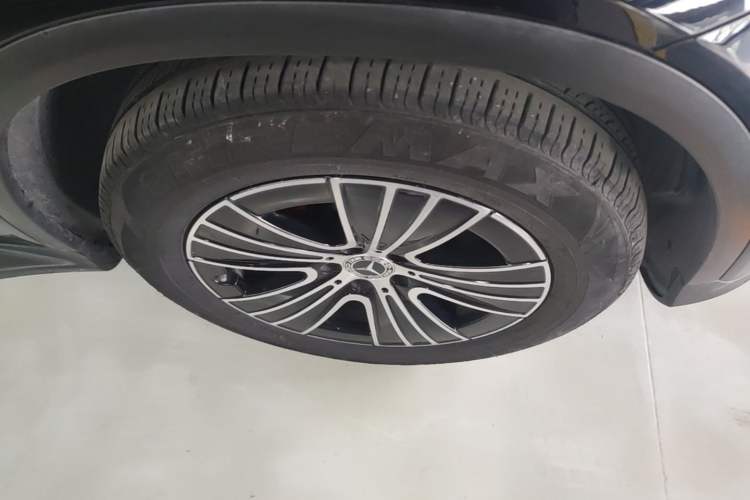 Used Mercedes-Benz GLC 2020 GLC 260 L 4MATIC Dynamic Model Right Front Wheel Hub