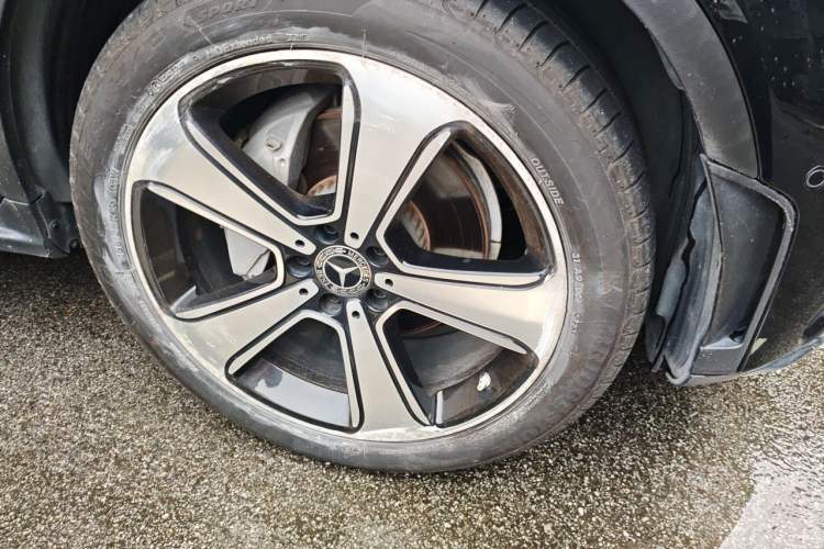 Used Mercedes-Benz GLC 2020 GLC 300 L 4MATIC Luxury Model Right Front Wheel Hub