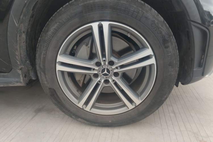 Used Mercedes-Benz GLC 2020 GLC 260 L 4MATIC Luxury Model Right Front Wheel Hub