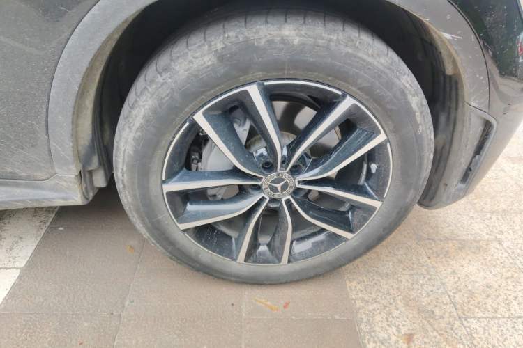 Used Mercedes-Benz GLC 2020 GLC 300 L 4MATIC Dynamic Edition Right Front Wheel Hub