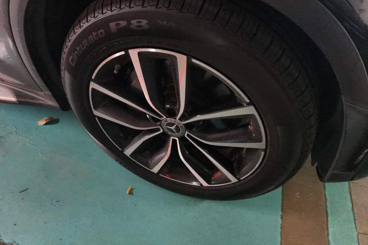 Used Mercedes-Benz GLC 2020 Facelift GLC 300 L 4MATIC Dynamic Edition Right Front Wheel Hub