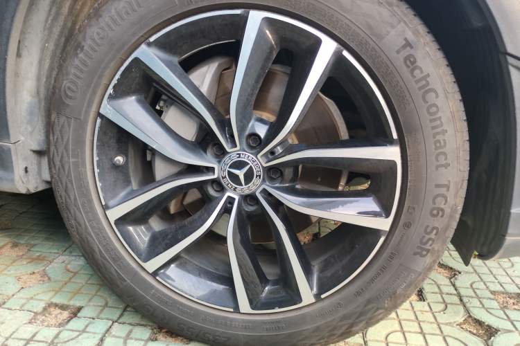Used Mercedes-Benz GLC 2020 Facelift GLC 300 L 4MATIC Dynamic Edition Right Front Wheel Hub