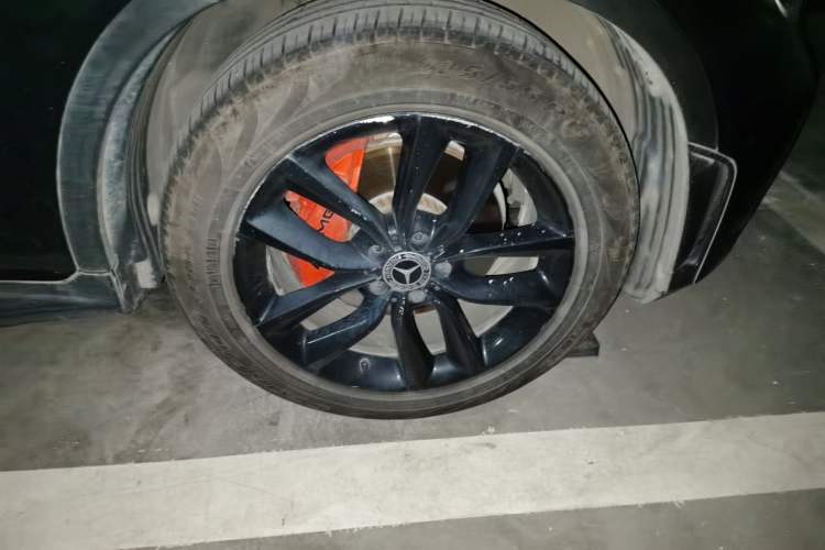 Used Mercedes-Benz GLC 2020 GLC 300 L 4MATIC Dynamic Edition Right Front Wheel Hub