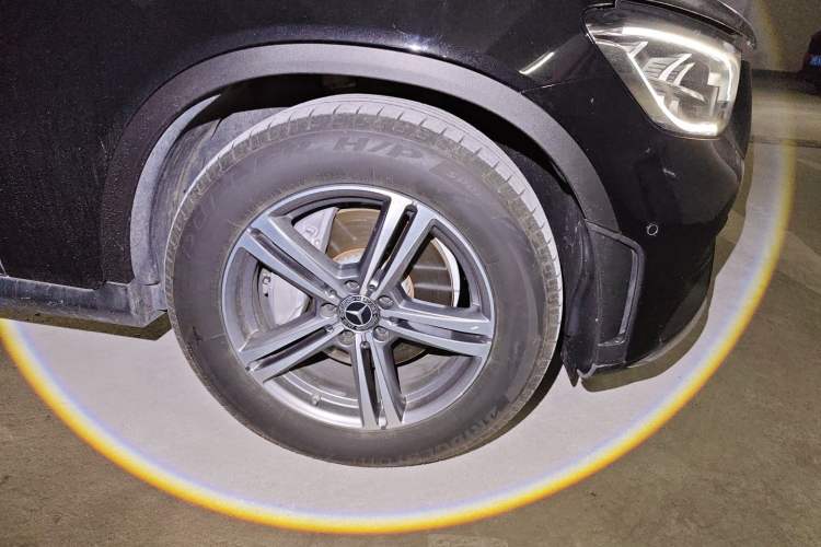 Used Mercedes-Benz GLC 2020 GLC 260 L 4MATIC Luxury Model Right Front Wheel Hub