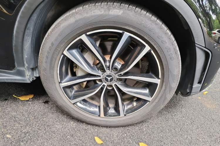 Used Mercedes-Benz GLC 2020 GLC 300 L 4MATIC Dynamic Edition Right Front Wheel Hub