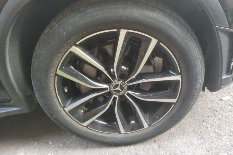 Used Mercedes-Benz GLC 2020 Facelift GLC 300 L 4MATIC Dynamic Edition Right Front Wheel Hub