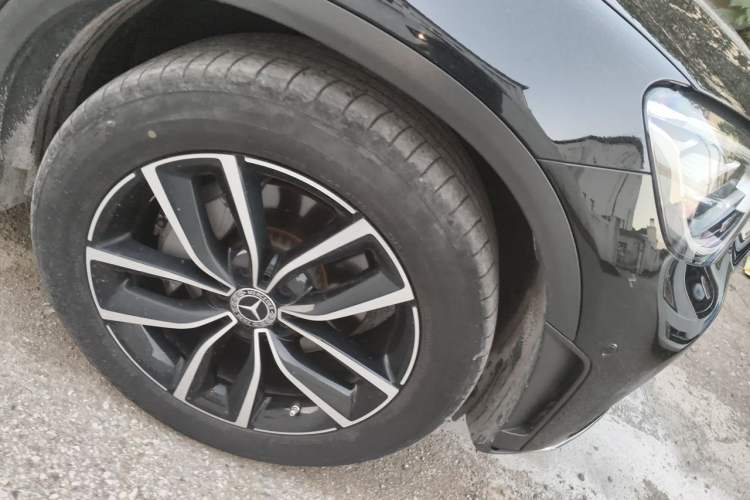 Used Mercedes-Benz GLC 2020 Facelift GLC 300 L 4MATIC Dynamic Edition Right Front Wheel Hub