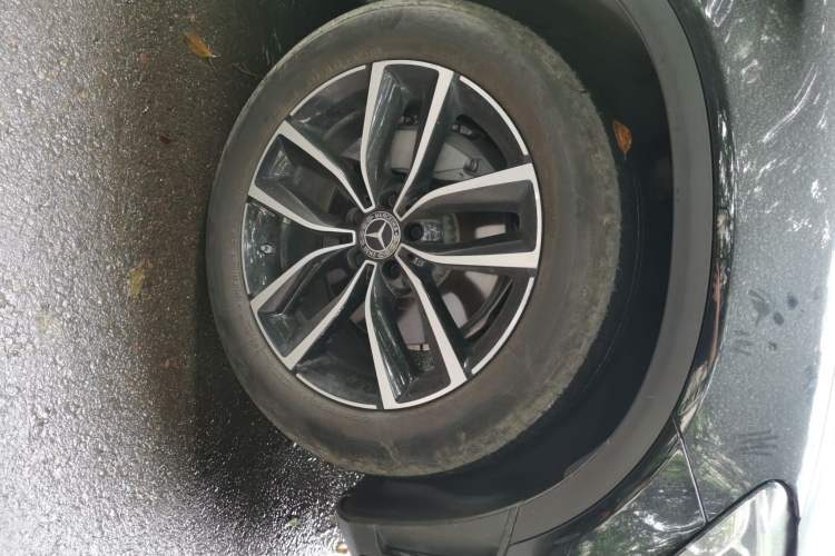 Used Mercedes-Benz GLC 2020 Facelift GLC 260 L 4MATIC Luxury Edition Right Front Wheel Hub