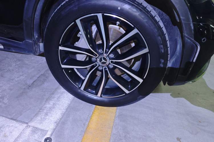 Used Mercedes-Benz GLC 2020 Facelift GLC 300 L 4MATIC Dynamic Edition Right Front Wheel Hub