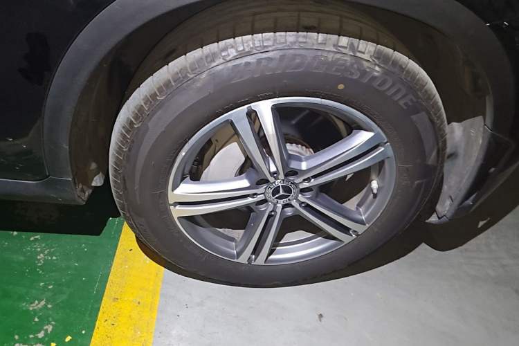 Used Mercedes-Benz GLC 2020 GLC 260 L 4MATIC Luxury Model Right Front Wheel Hub