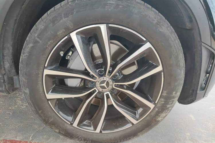 Used Mercedes-Benz GLC 2020 GLC 300 L 4MATIC Dynamic Edition Right Front Wheel Hub