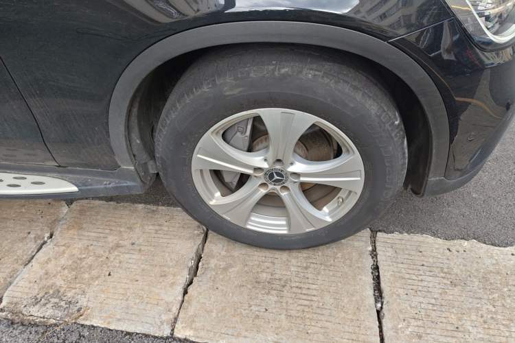 Used Mercedes-Benz GLC 2020 GLC 260 L 4MATIC Dynamic Model Right Front Wheel Hub