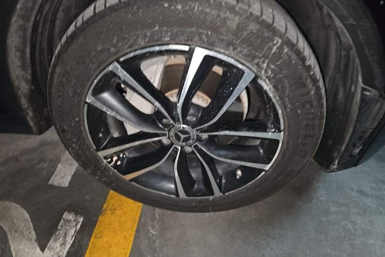 Used Mercedes-Benz GLC 2020 GLC 300 L 4MATIC Dynamic Edition Right Front Wheel Hub