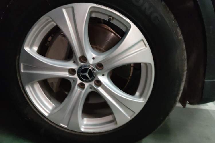 Used Mercedes-Benz GLC 2020 Facelifted GLC 260 L 4MATIC Dynamic Edition Right Front Wheel Hub