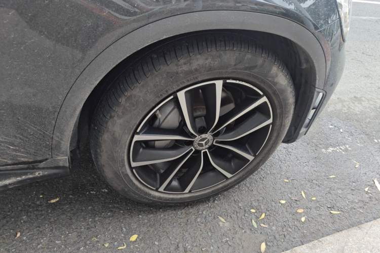 Used Mercedes-Benz GLC 2020 GLC 300 L 4MATIC Dynamic Edition Right Front Wheel Hub