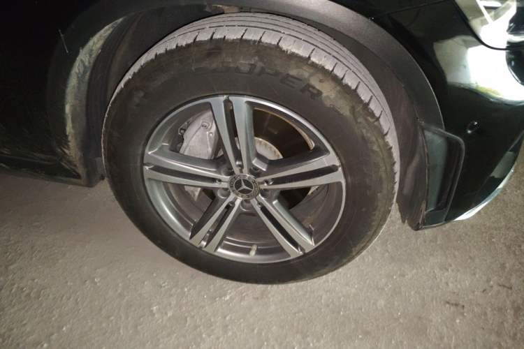 Used Mercedes-Benz GLC 2020 GLC 260 L 4MATIC Luxury Model Right Front Wheel Hub