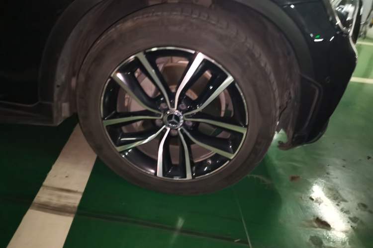 Used Mercedes-Benz GLC 2020 Facelift GLC 300 L 4MATIC Dynamic Edition Right Front Wheel Hub