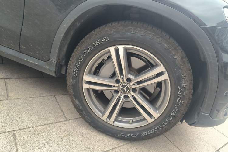 Used Mercedes-Benz GLC 2020 Facelifted GLC 260 L 4MATIC Dynamic Edition Right Front Wheel Hub