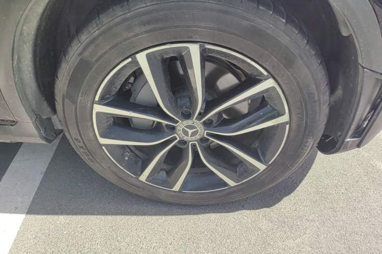 Used Mercedes-Benz GLC 2020 Facelift GLC 260 L 4MATIC Luxury Edition Right Front Wheel Hub