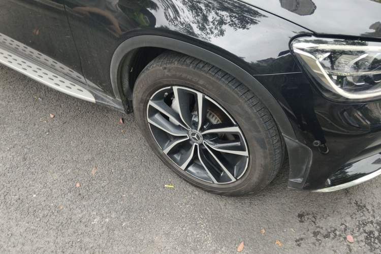 Used Mercedes-Benz GLC 2020 Facelift GLC 260 L 4MATIC Luxury Edition Right Front Wheel Hub