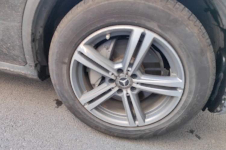 Used Mercedes-Benz GLC 2020 GLC 260 L 4MATIC Luxury Model Right Front Wheel Hub