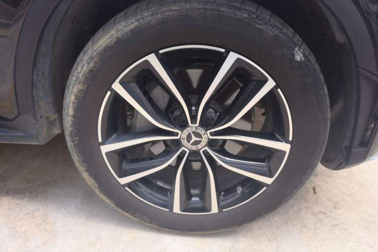 Used Mercedes-Benz GLC 2020 Facelift GLC 300 L 4MATIC Dynamic Edition Right Front Wheel Hub