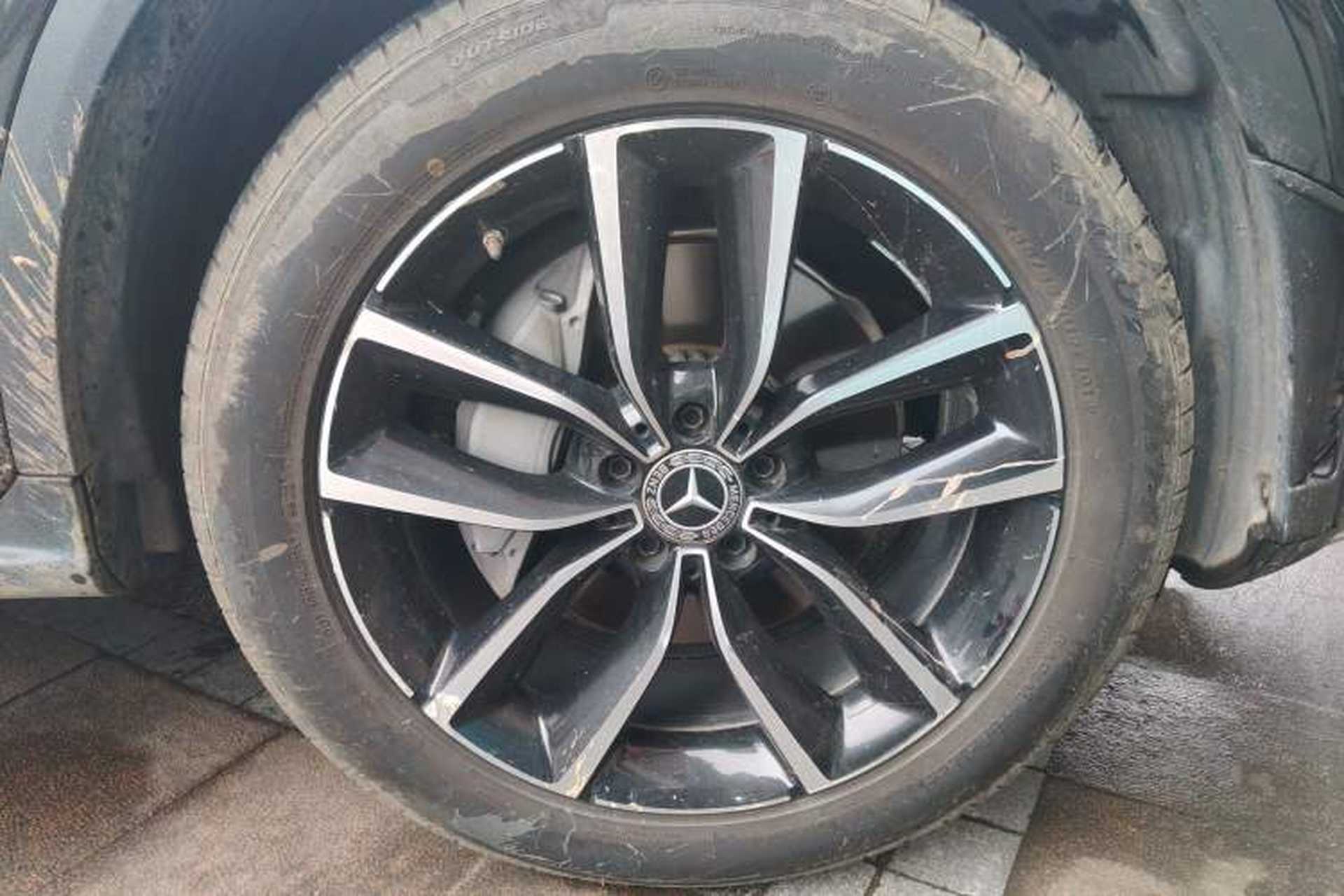 Used Mercedes-Benz GLC 2020 Facelift GLC 300 L 4MATIC Dynamic Edition Right Front Wheel Hub