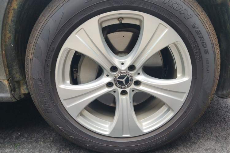 Used Mercedes-Benz GLC 2020 Facelifted GLC 260 L 4MATIC Dynamic Edition Right Front Wheel Hub