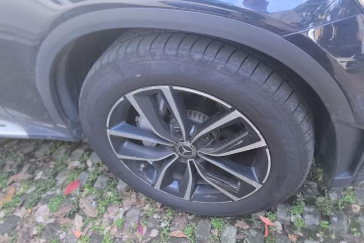 Used Mercedes-Benz GLC 2020 Facelift GLC 300 L 4MATIC Dynamic Edition Right Front Wheel Hub