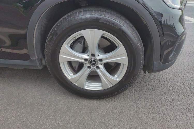 Used Mercedes-Benz GLC 2020 Facelifted GLC 260 L 4MATIC Dynamic Edition Right Front Wheel Hub