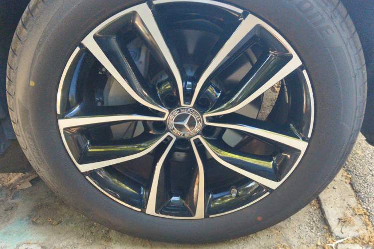 Used Mercedes-Benz GLC 2020 GLC 300 L 4MATIC Dynamic Edition Right Front Wheel Hub