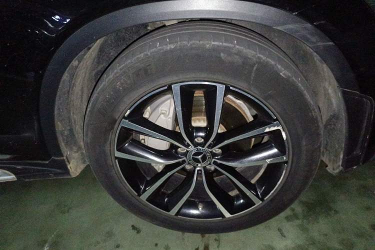 Used Mercedes-Benz GLC 2020 Facelift GLC 300 L 4MATIC Dynamic Edition Right Front Wheel Hub