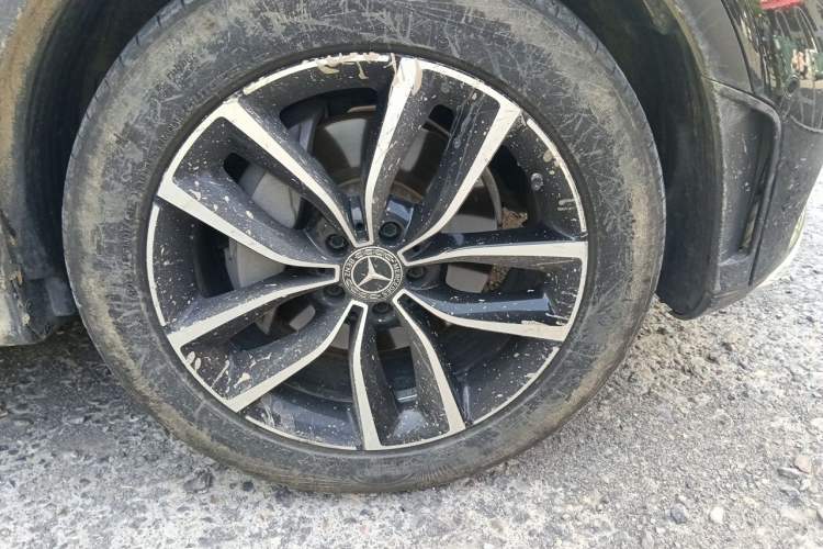 Used Mercedes-Benz GLC 2020 GLC 300 L 4MATIC Dynamic Edition Right Front Wheel Hub