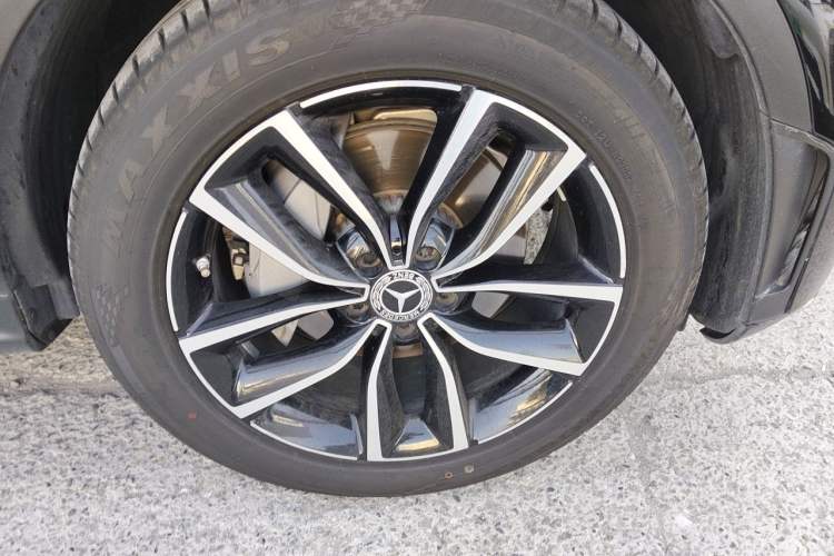 Used Mercedes-Benz GLC 2020 GLC 300 L 4MATIC Dynamic Edition Right Front Wheel Hub