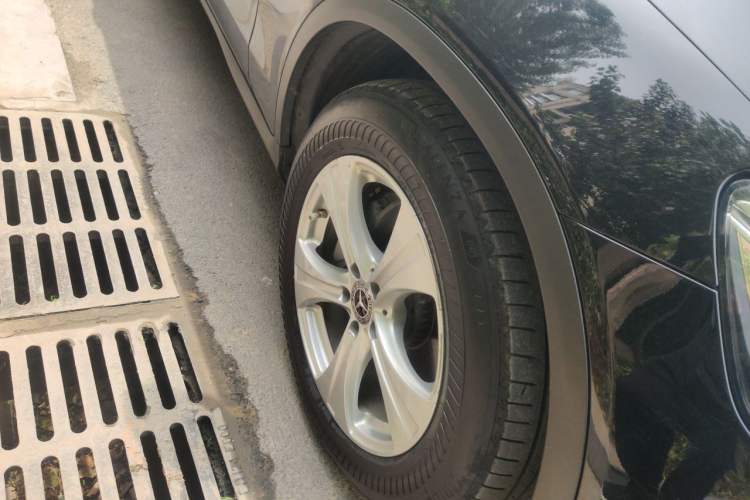 Used Mercedes-Benz GLC 2020 Facelifted GLC 260 L 4MATIC Dynamic Edition Right Front Wheel Hub