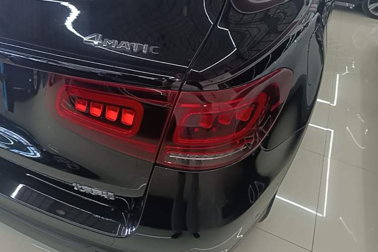 Used Mercedes-Benz GLC 2020 Facelifted GLC 260 L 4MATIC Dynamic Edition Right Rear Taillight