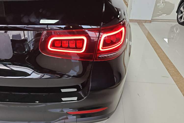 Used Mercedes-Benz GLC 2020 GLC 300 L 4MATIC Luxury Model Right Rear Taillight