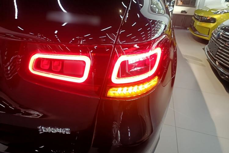 Used Mercedes-Benz GLC 2020 Facelift GLC 260 L 4MATIC Luxury Edition Right Rear Taillight