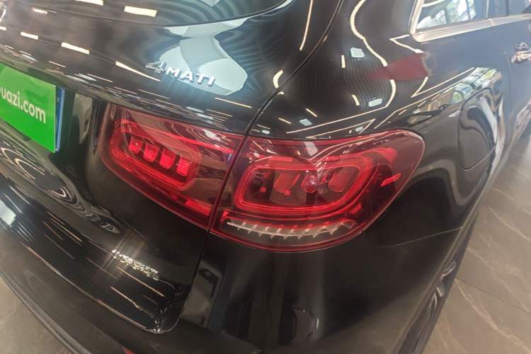 Used Mercedes-Benz GLC 2020 Facelift GLC 260 L 4MATIC Luxury Edition Right Rear Taillight