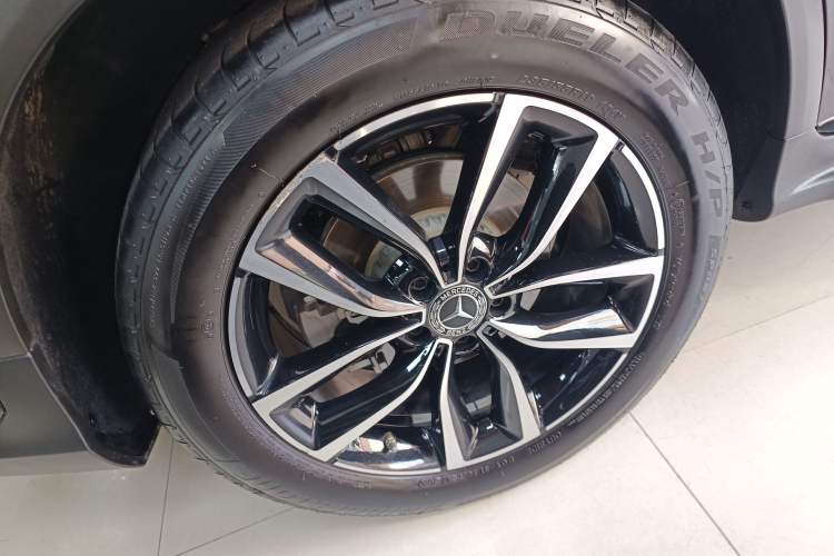 Used Mercedes-Benz GLC 2020 Facelift GLC 260 L 4MATIC Luxury Edition Right Rear Wheel Hub