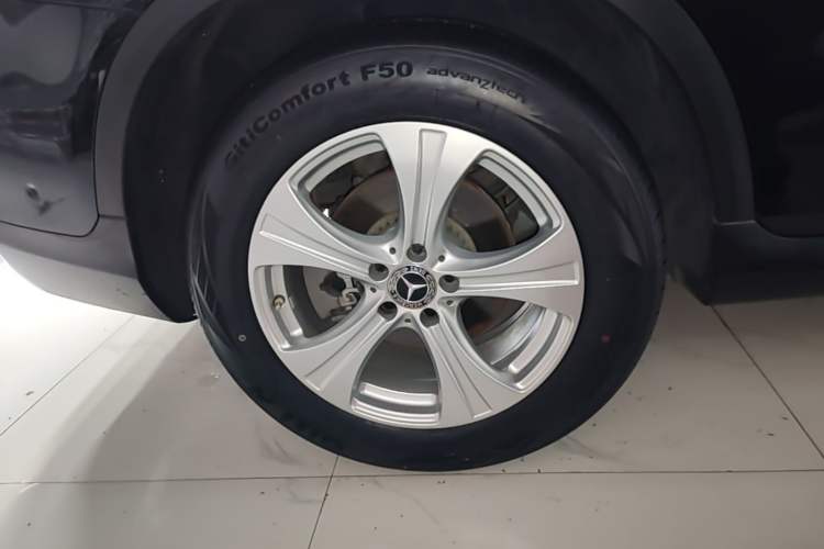 Used Mercedes-Benz GLC 2020 Facelifted GLC 260 L 4MATIC Dynamic Edition Right Rear Wheel Hub