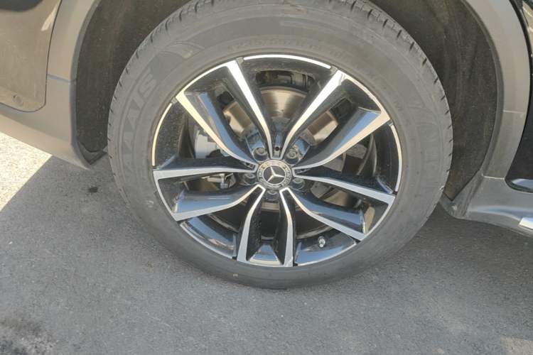 Used Mercedes-Benz GLC 2020 Facelift GLC 260 L 4MATIC Luxury Edition Right Rear Wheel Hub