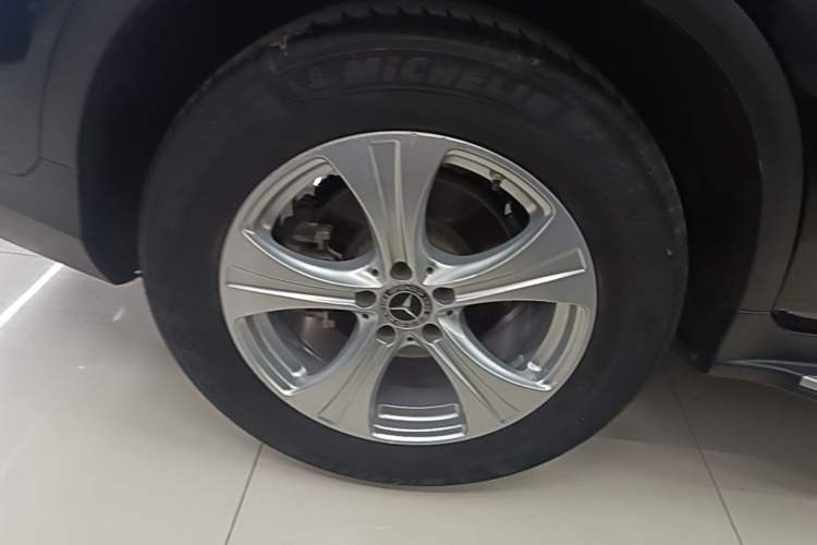 Used Mercedes-Benz GLC 2020 Facelifted GLC 260 L 4MATIC Dynamic Edition Right Rear Wheel Hub