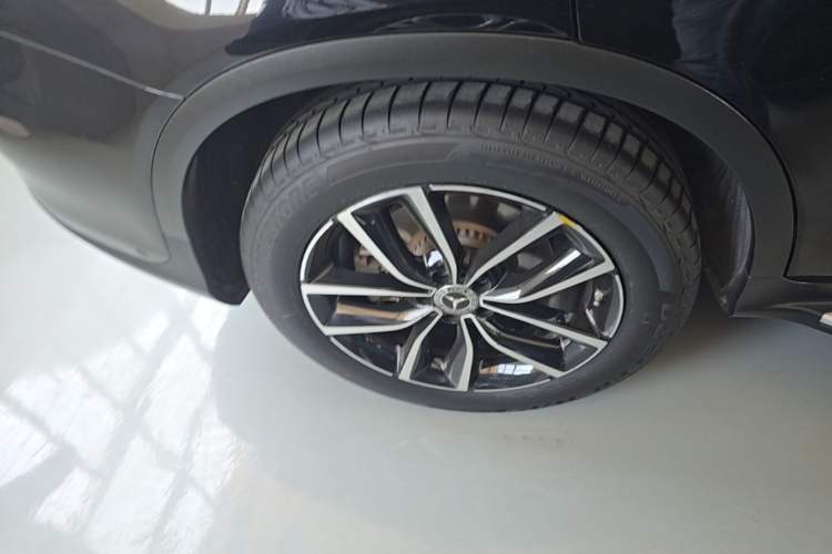 Used Mercedes-Benz GLC 2020 Facelift GLC 300 L 4MATIC Dynamic Edition Right Rear Wheel Hub