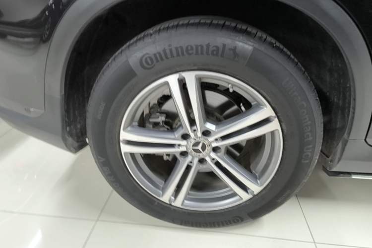 Used Mercedes-Benz GLC 2020 GLC 260 L 4MATIC Luxury Model Right Rear Wheel Hub