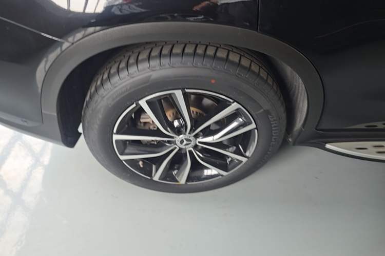 Used Mercedes-Benz GLC 2020 Facelift GLC 300 L 4MATIC Dynamic Edition Right Rear Wheel Hub