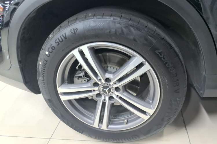 Used Mercedes-Benz GLC 2020 Facelift GLC 260 L 4MATIC Luxury Edition Right Rear Wheel Hub