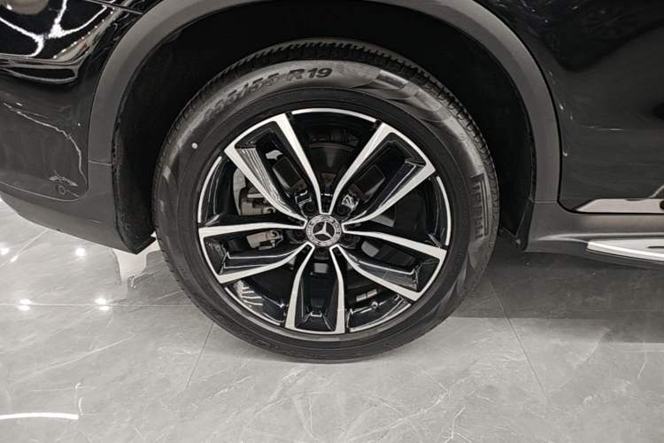 Used Mercedes-Benz GLC 2020 GLC 300 L 4MATIC Dynamic Edition Right Rear Wheel Hub