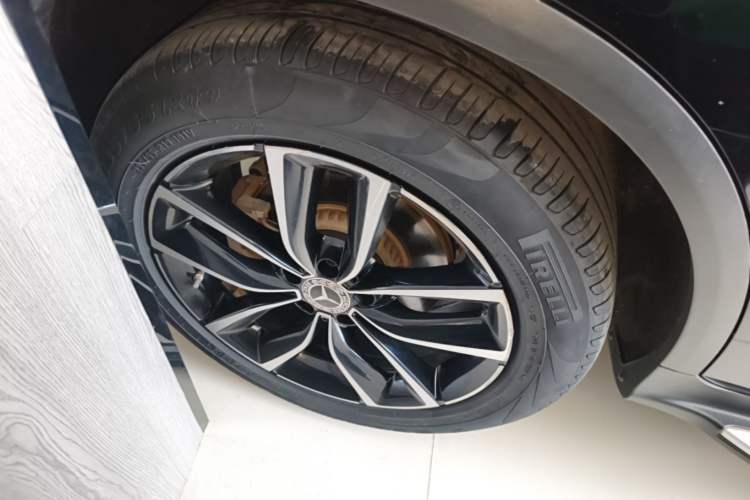 Used Mercedes-Benz GLC 2020 GLC 300 L 4MATIC Dynamic Edition Right Rear Wheel Hub