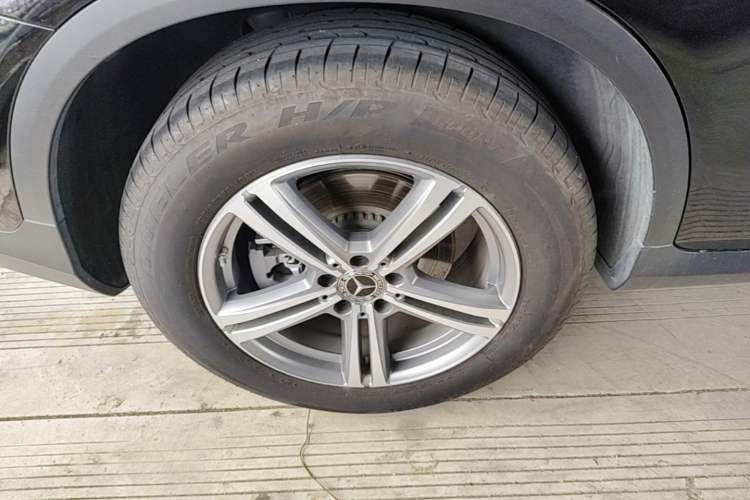 Used Mercedes-Benz GLC 2020 Facelifted GLC 260 L 4MATIC Dynamic Edition Right Rear Wheel Hub